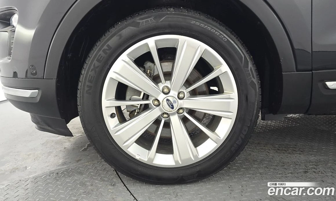 Ford Explorer 2.3 Limited 4WD 5th, снимка 5 - Автомобили и джипове - 55907649