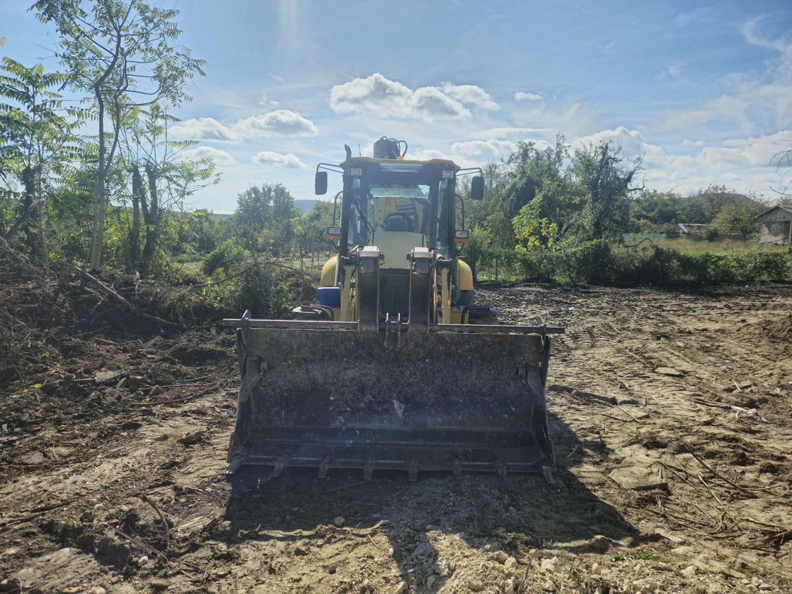 Багер Komatsu WB93R - изображение 5