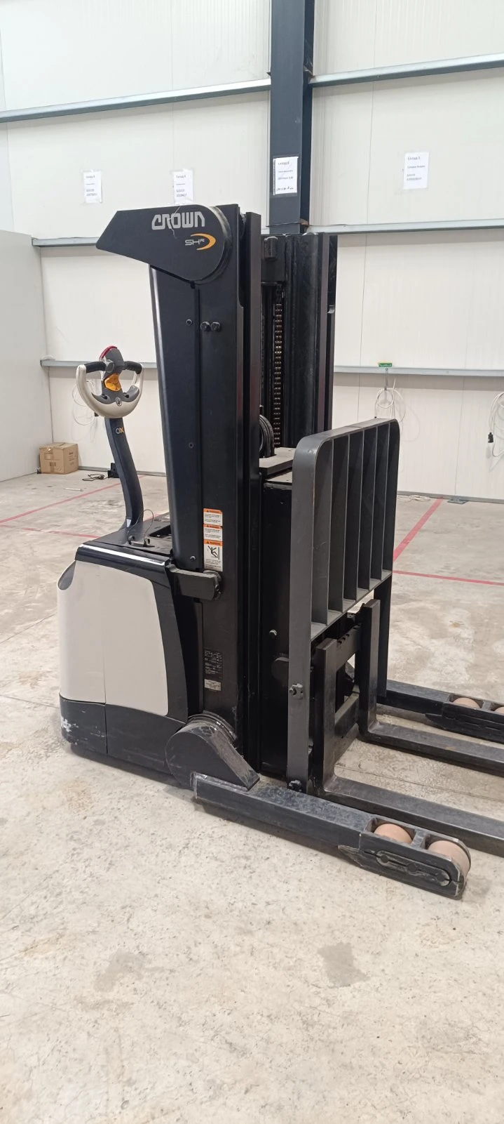 Електрокар Crown Стакер, снимка 3 - Индустриална техника - 54212696