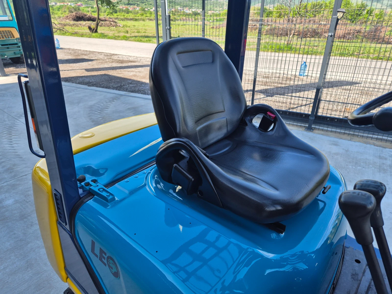  Komatsu  1.5  /   ! | Mobile.bg   12