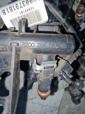 8200286064 горивна рейка RENAULT DACIA, снимка 1