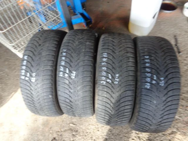 Гуми Зимни 205/55R16, снимка 6 - Гуми и джанти - 25825138