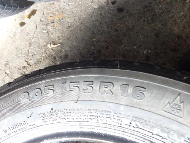 Гуми Зимни 205/55R16, снимка 9 - Гуми и джанти - 25825138