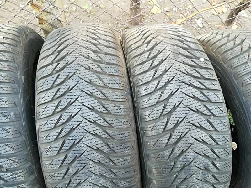 Гуми Зимни 185/55R15, снимка 3 - Гуми и джанти - 22852089