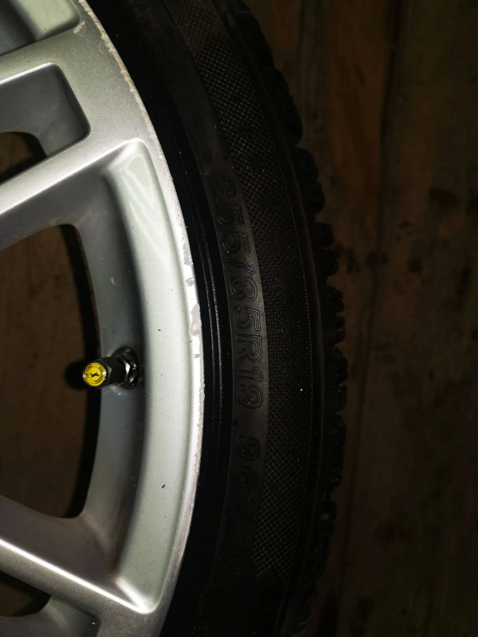    255/35R19  Audi | Mobile.bg   9