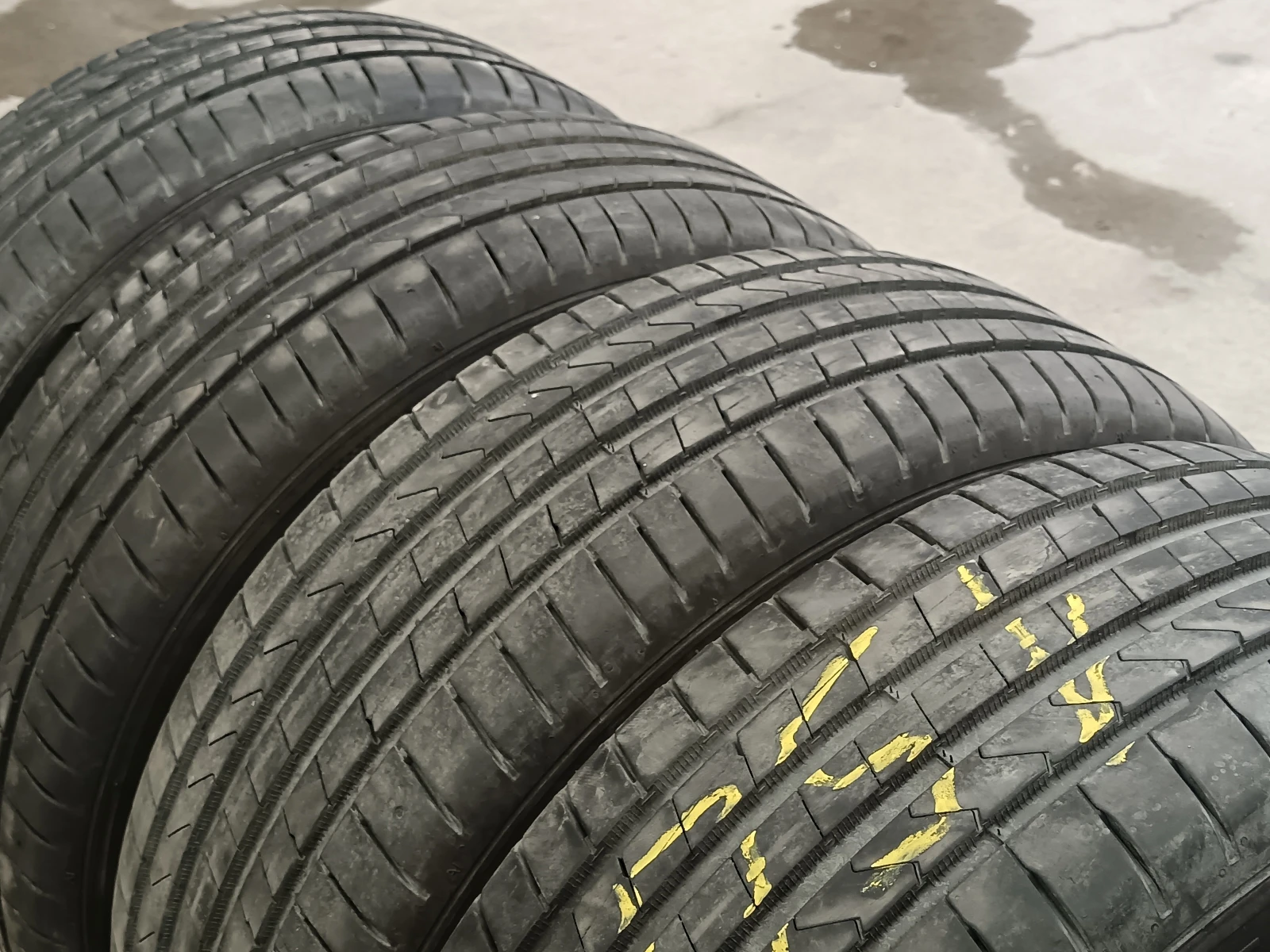 Гуми Летни 225/55R16, снимка 3 - Гуми и джанти - 54526883
