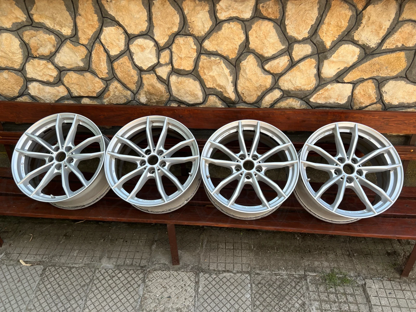 ������ | Mobile.bg � ����������� 4