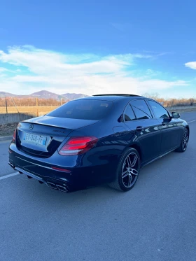 Mercedes-Benz E 220 AMG, снимка 6