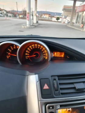 Toyota Verso 2.0куб.126к.с.2012г. , снимка 9