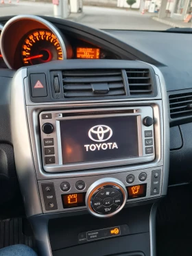 Toyota Verso 2.0куб.126к.с.2012г. , снимка 8