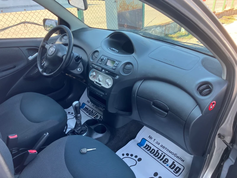 Toyota Yaris 1.4d-4D, снимка 9 - Автомобили и джипове - 46894366