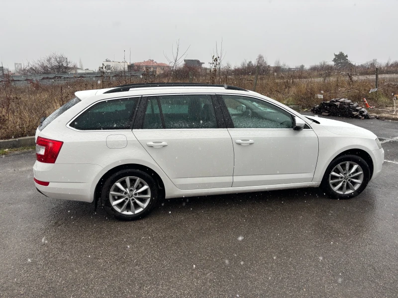 Skoda Octavia, снимка 3 - Автомобили и джипове - 47920591