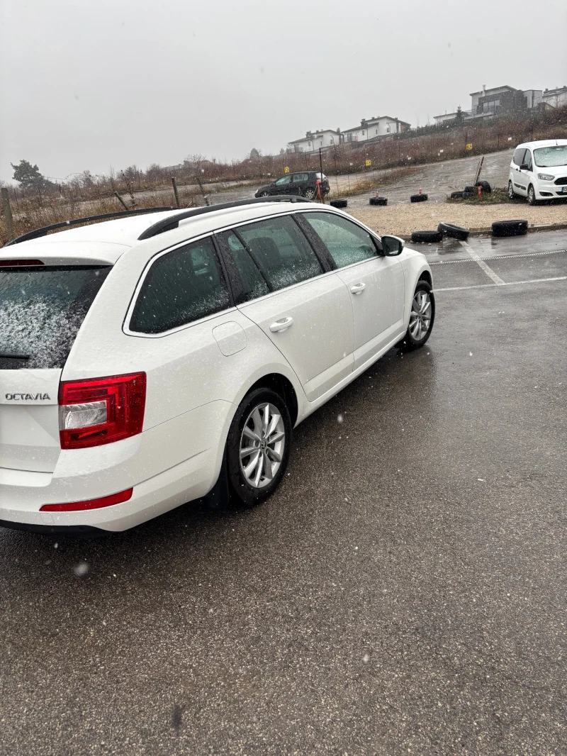 Skoda Octavia, снимка 4 - Автомобили и джипове - 47920591