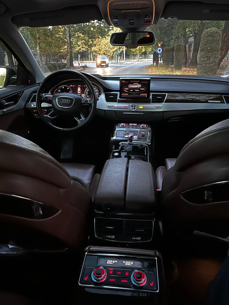 Audi A8 Matrix/Headup/Distronic/360cam/Massage/Vacum, снимка 8 - Автомобили и джипове - 47573672