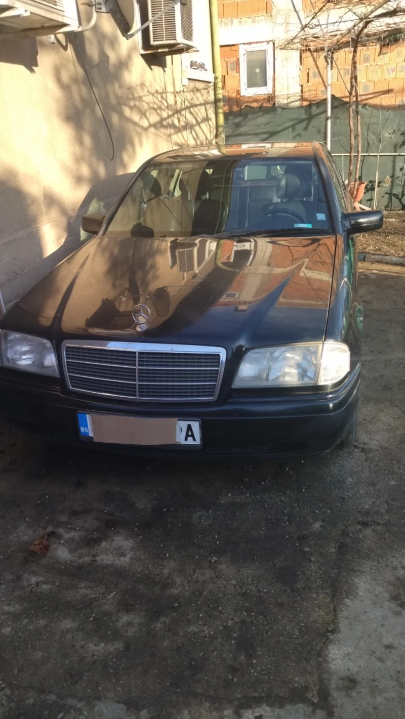 Mercedes-Benz 180, снимка 2 - Автомобили и джипове - 48824309