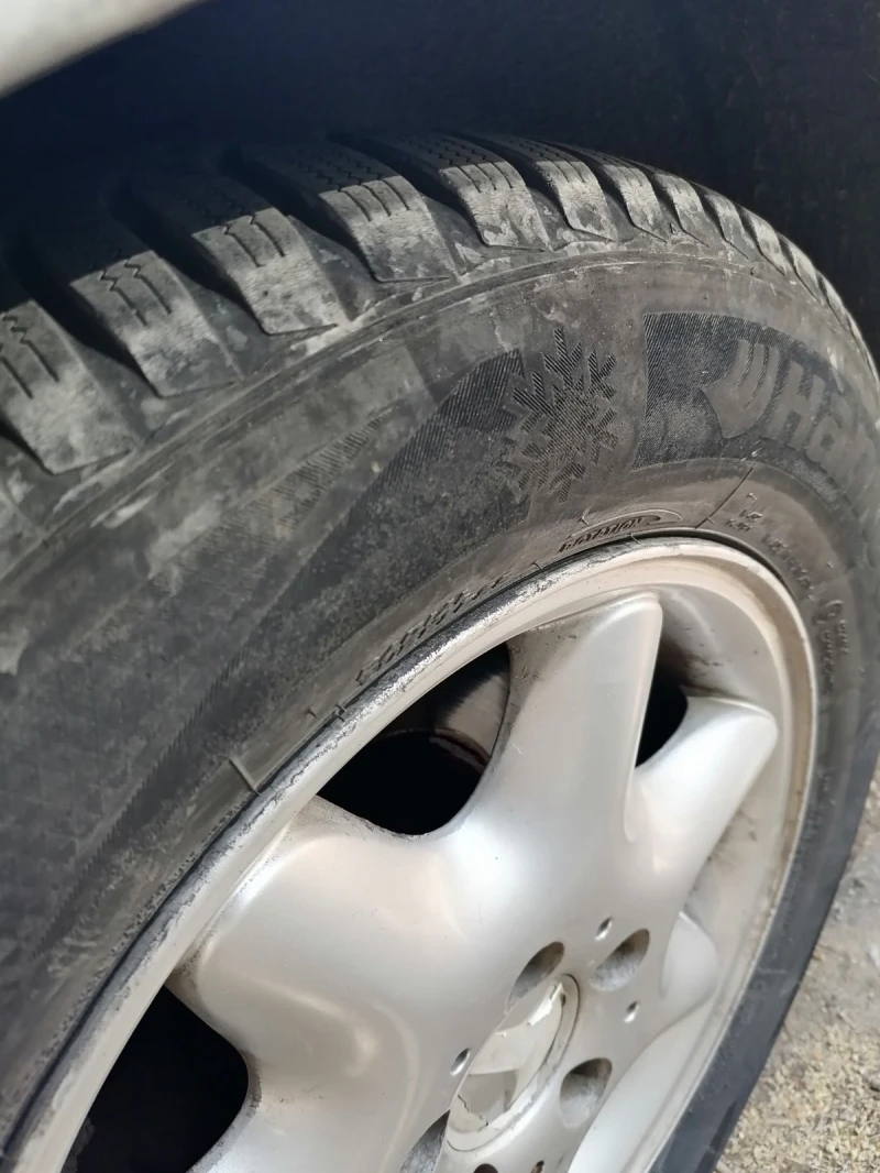 Mercedes-Benz C 220 cdi, снимка 8 - Автомобили и джипове - 52347080