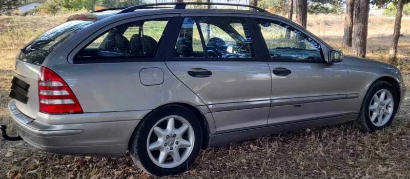 Mercedes-Benz C 220 cdi, снимка 2 - Автомобили и джипове - 52347080