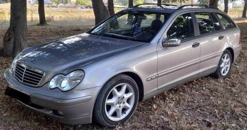 Mercedes-Benz C 220 cdi, снимка 5 - Автомобили и джипове - 52347080