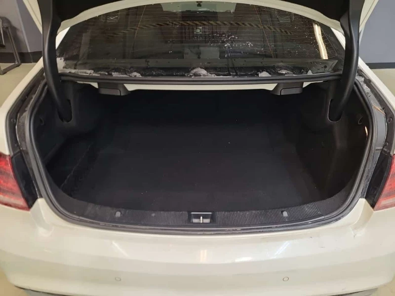 Mercedes-Benz E 350 * CARFAX * ЦЕНА ДО БГ, снимка 13 - Автомобили и джипове - 53563614