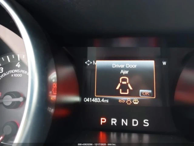 Ford Mustang GT FASTBACK* 5.0L V8 450HP* Видео на мотора* ФИКС , снимка 16 - Автомобили и джипове - 53739459