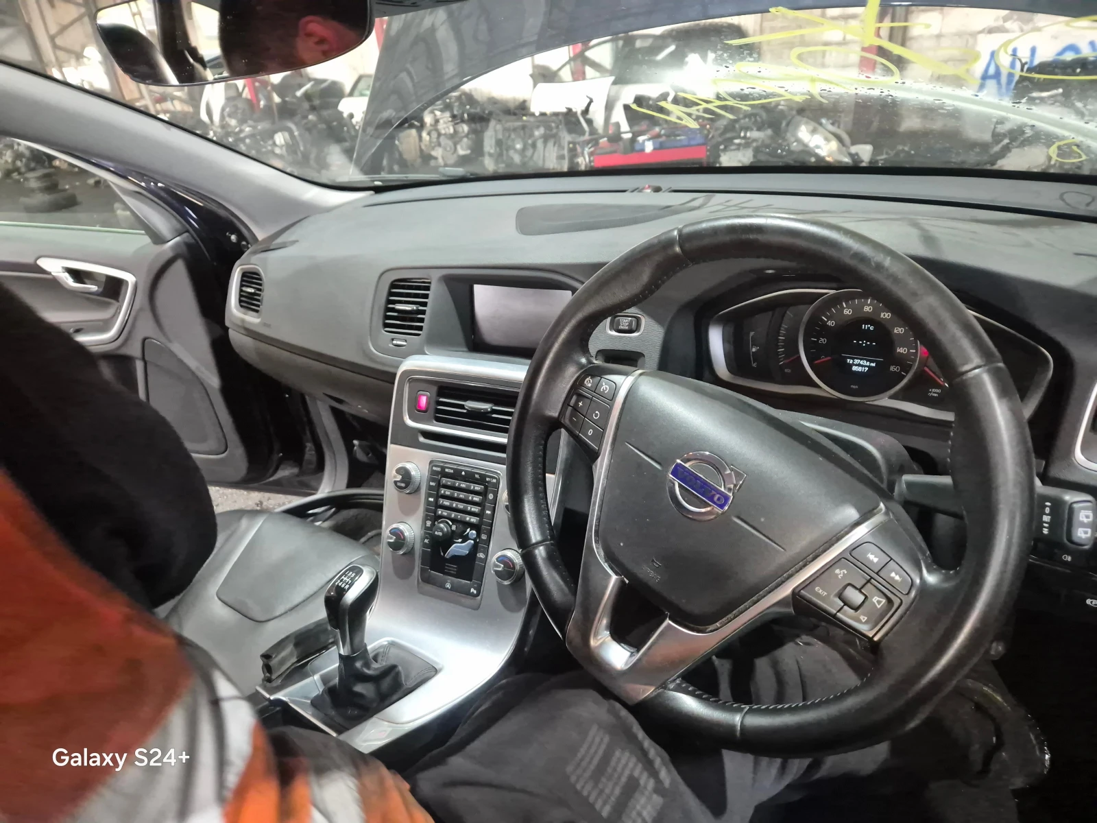 Volvo V60 2.0DBITURBOЧАСТИ | Mobile.bg — изображение 12