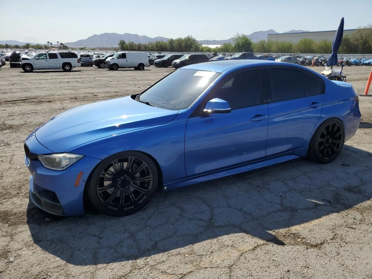 BMW 335 M PACK* HEAD UP* KEYLESS* 300HP - изображение 2