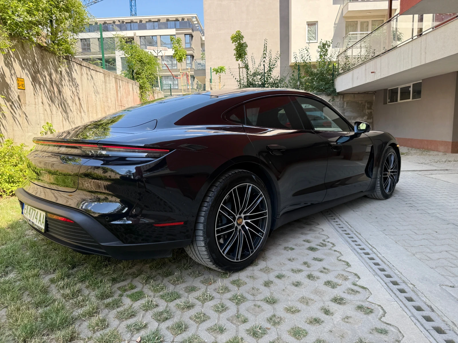 Porsche Taycan 4s 571hp 93.4kWh - изображение 9