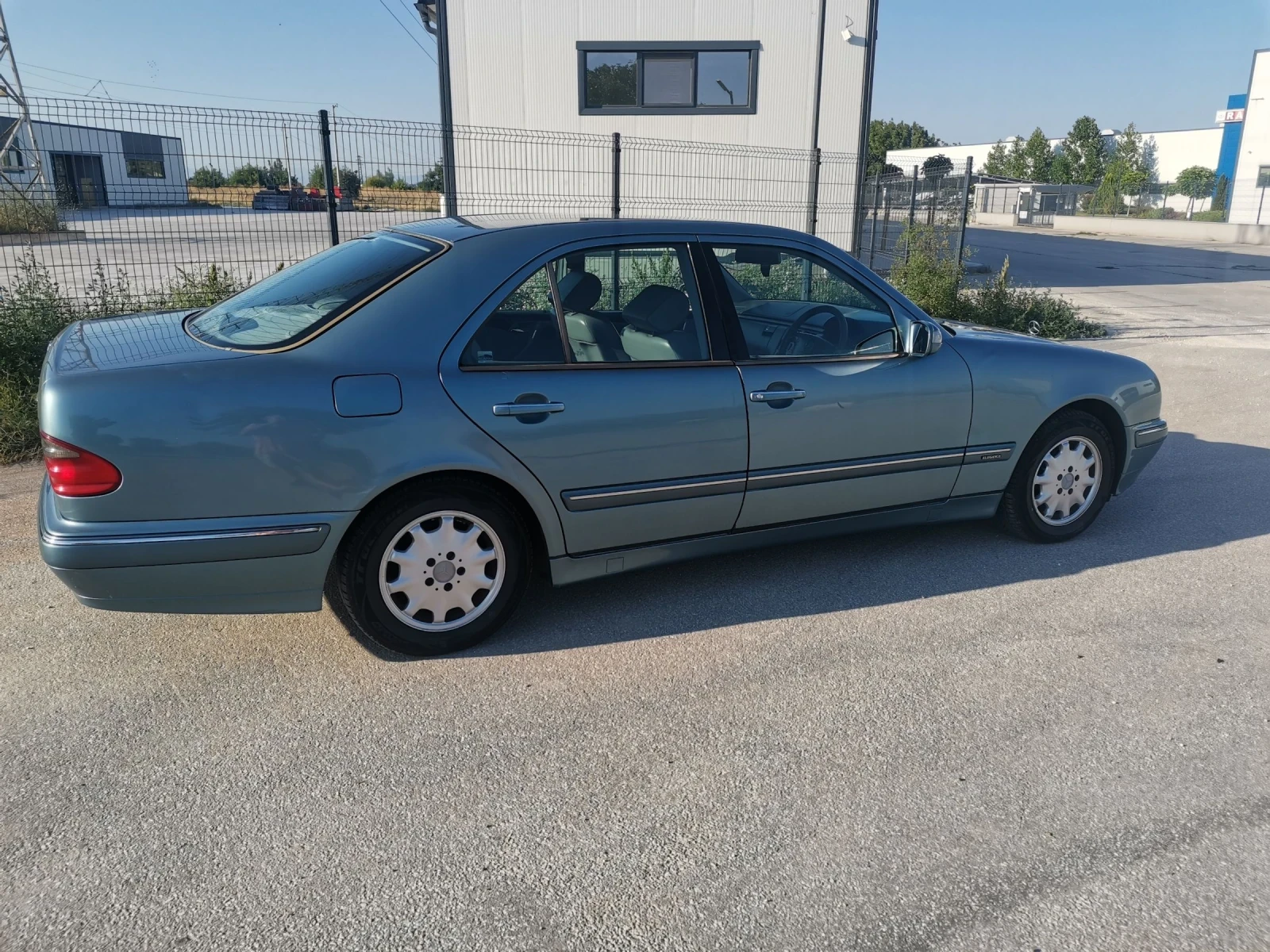 Mercedes-Benz E 240 W210 | Mobile.bg — изображение 11