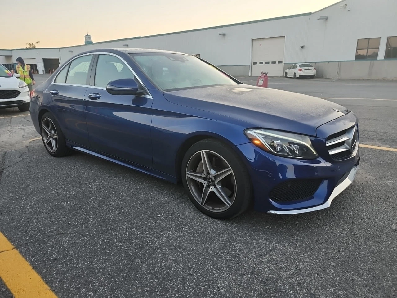 Mercedes-Benz C 300 * CARFAX * АВТО КРЕДИТ * ЦЕНА ДО БГ! - изображение 2