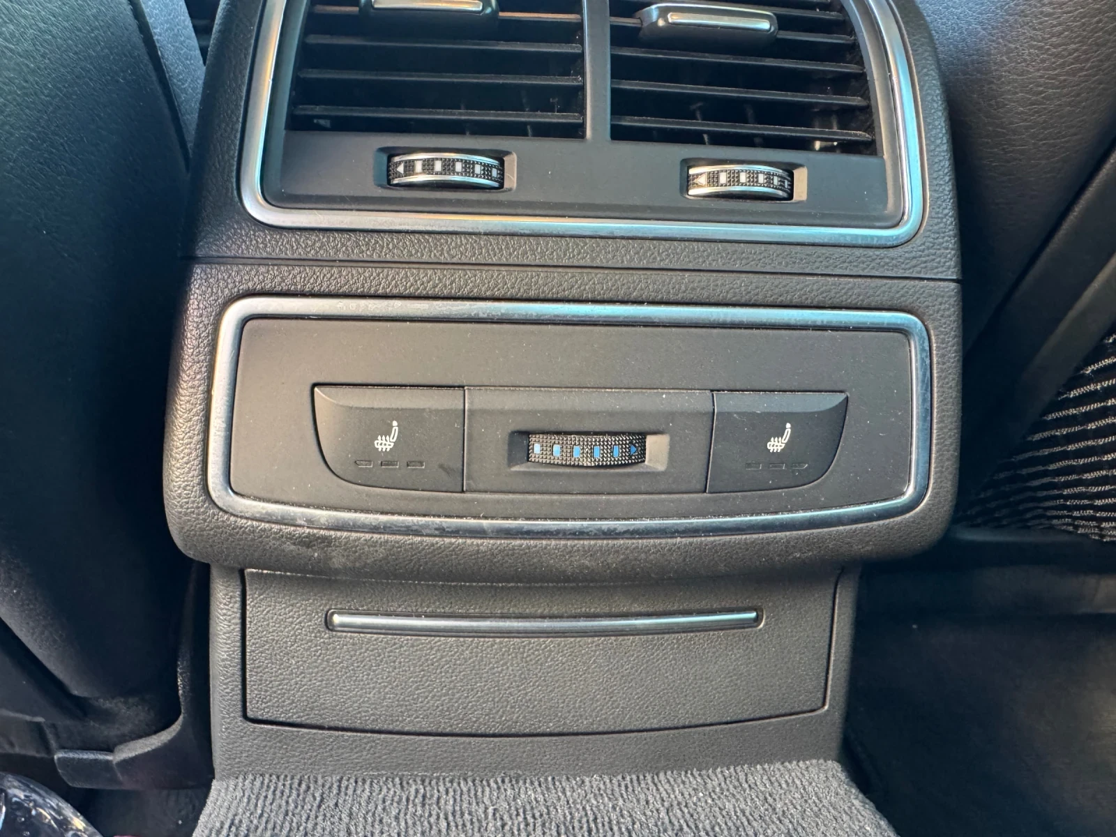 Audi A6 3.0 TFSI - изображение 10