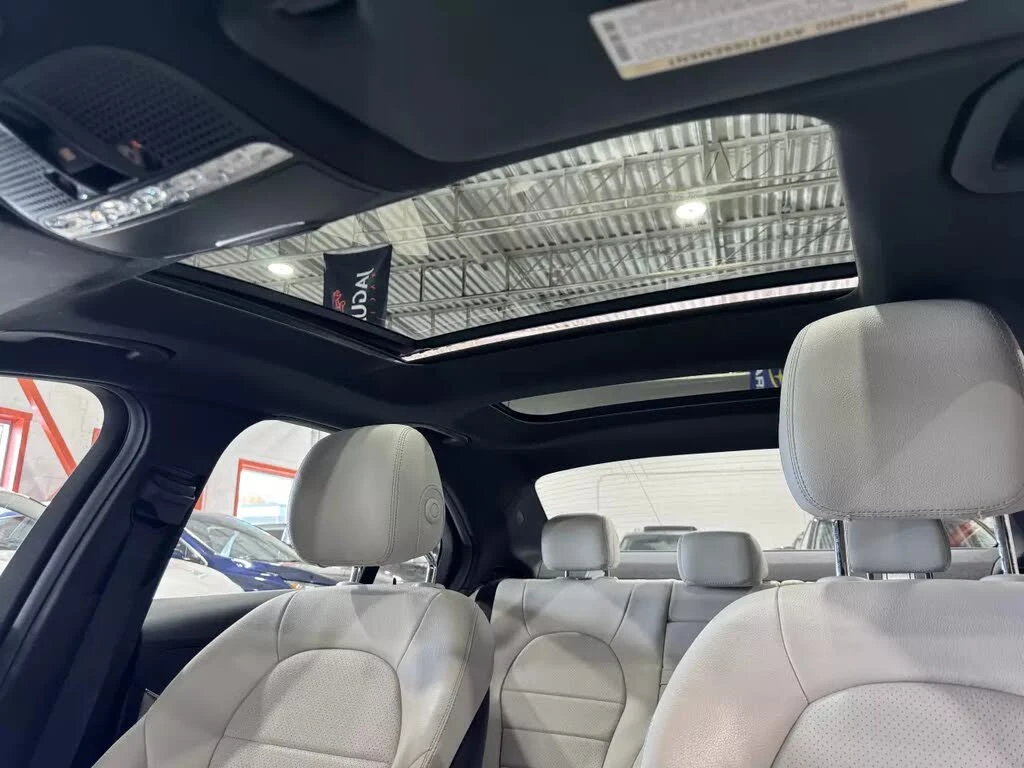 Mercedes-Benz C 300 Sedan 4MATIC* * * AMG* CAM*  | Mobile.bg   6