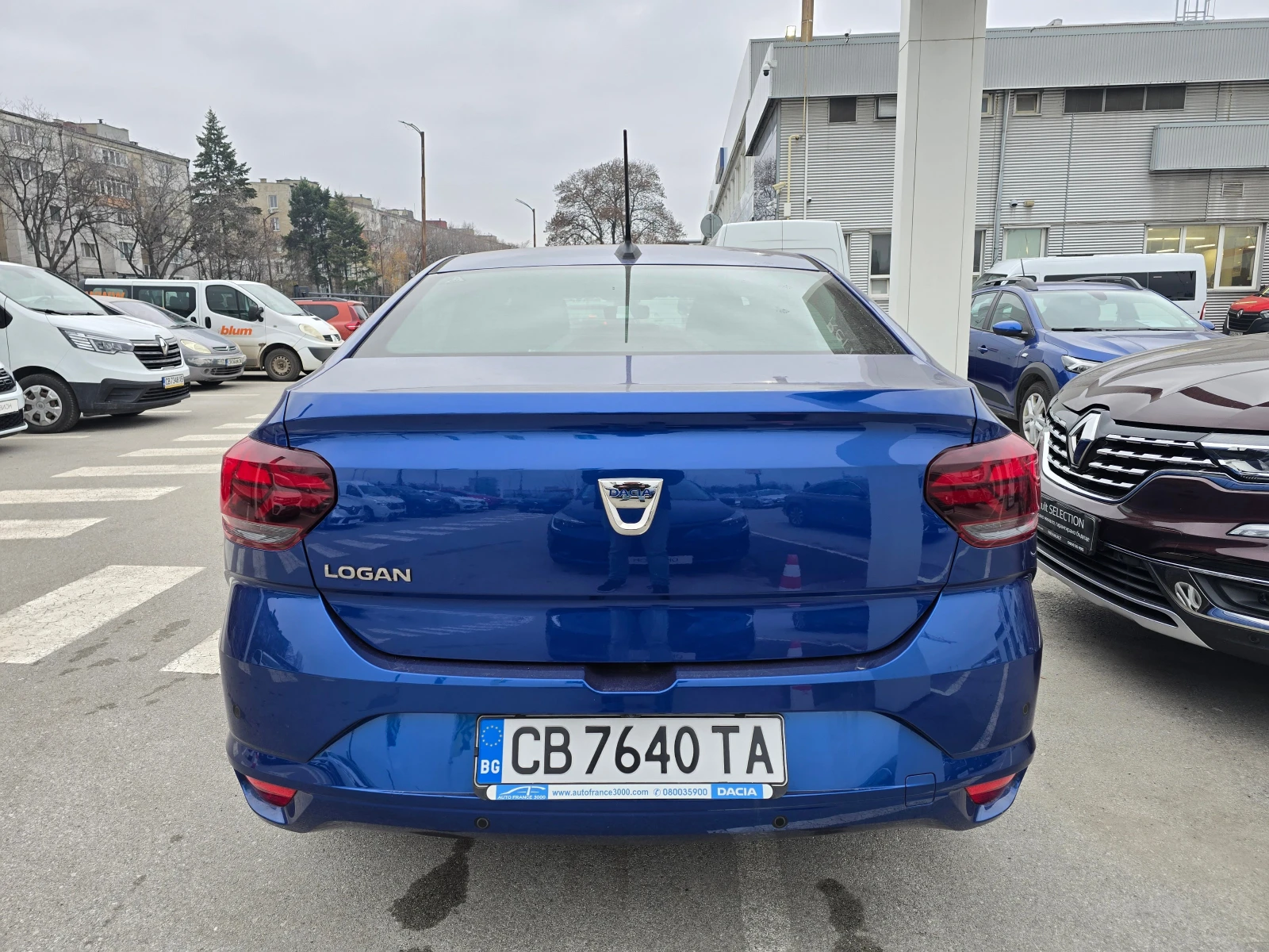 Dacia Logan 1.0 Tce LPG - изображение 4