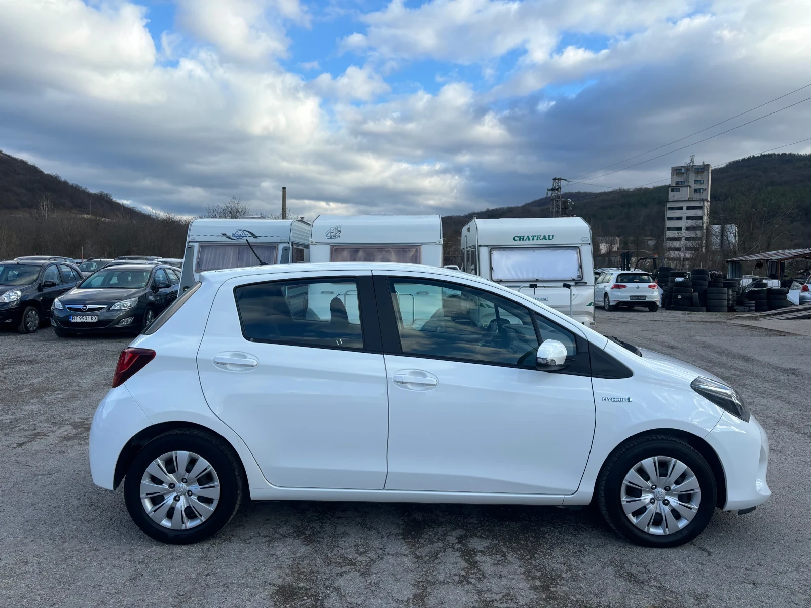 Toyota Yaris 1.5 HYBRID/115 000km/AVTOMAT | Mobile.bg � ����������� 2