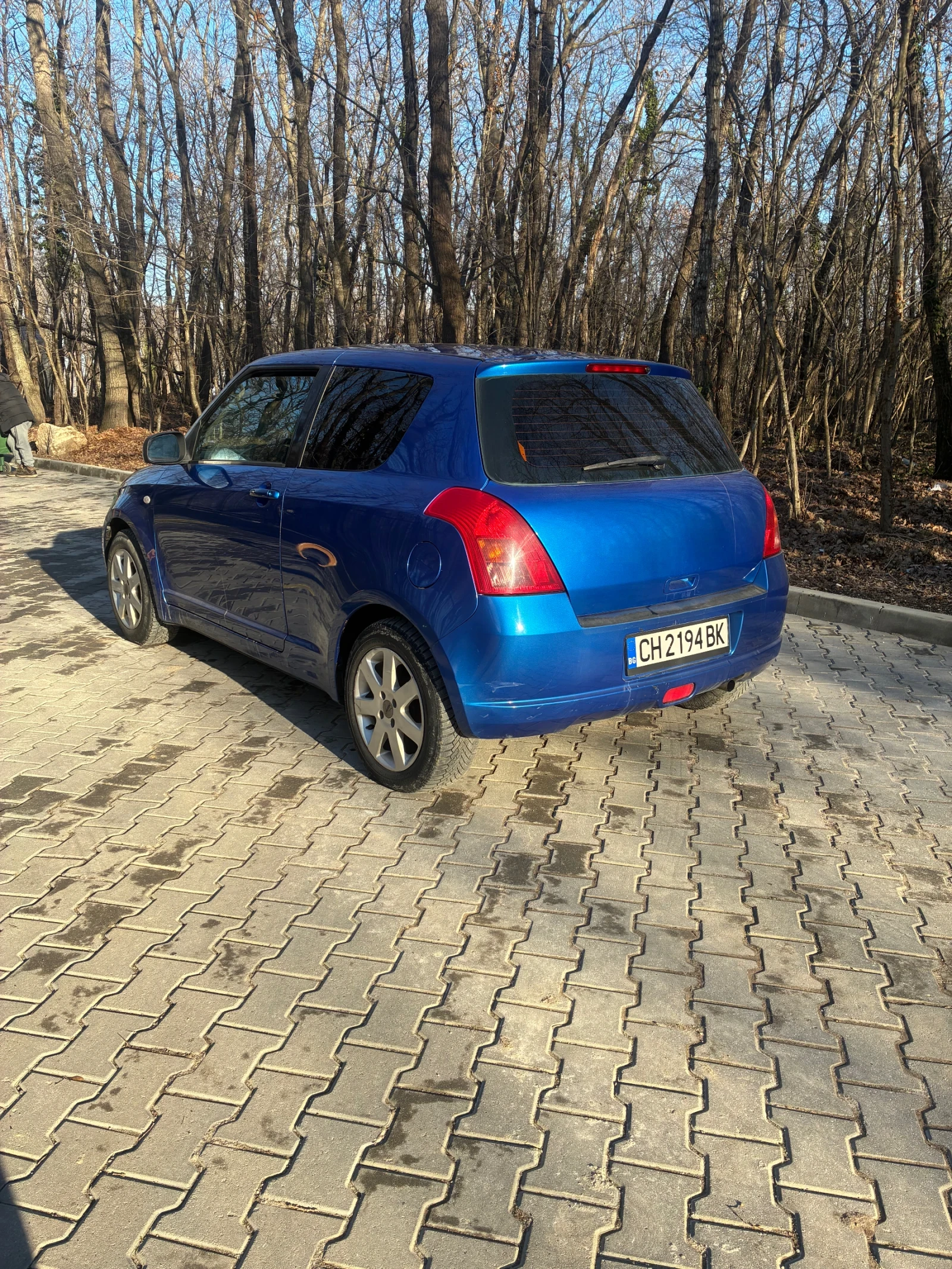 Suzuki Swift 1.3 - изображение 5