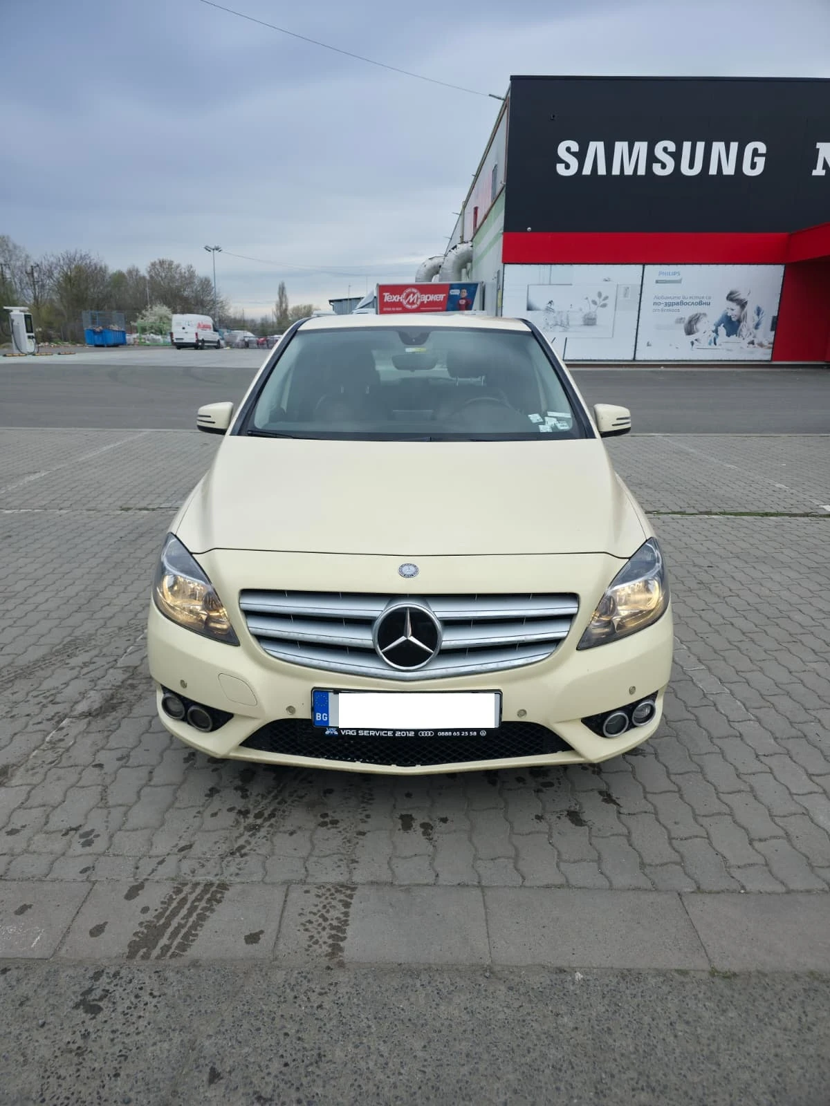 Mercedes-Benz B 180, снимка 3 - Автомобили и джипове - 54134765