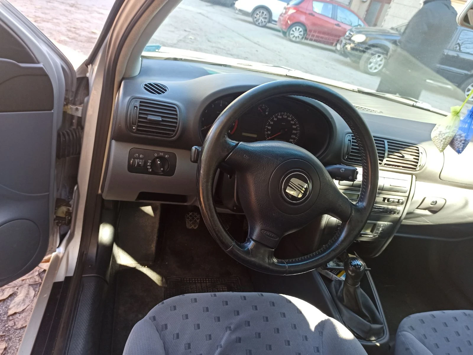 Seat Toledo, снимка 4 - Автомобили и джипове - 54166583