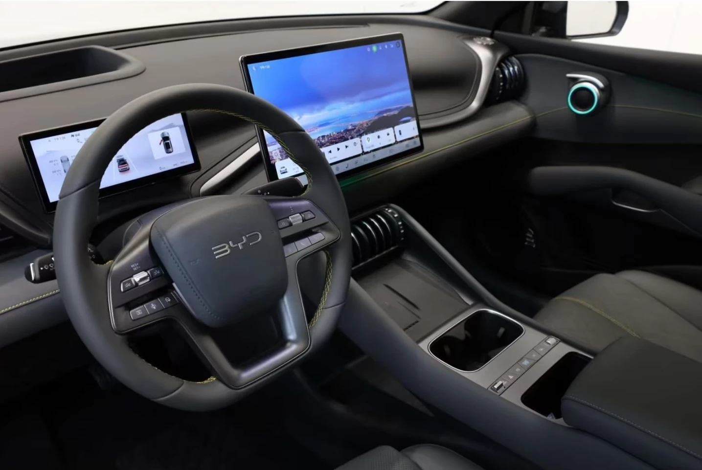 BYD Atto3 EVO Design 75kWh, снимка 7 - Автомобили и джипове - 54702646