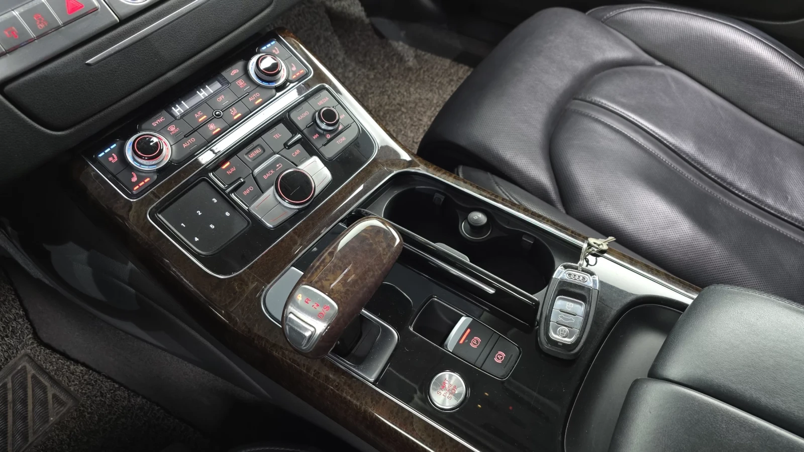 Audi A8 4.2TDI !МАСАЖИ! !PANO! !360!, снимка 8 - Автомобили и джипове - 54953057