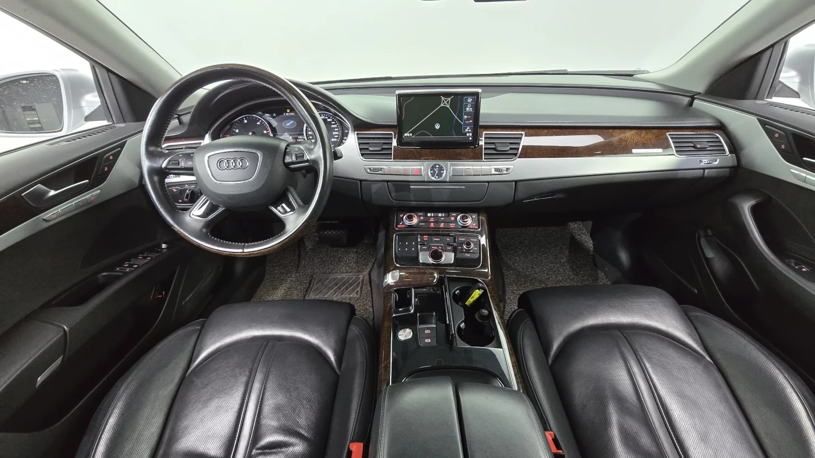 Audi A8 4.2TDI !МАСАЖИ! !PANO! !360!, снимка 6 - Автомобили и джипове - 54953057