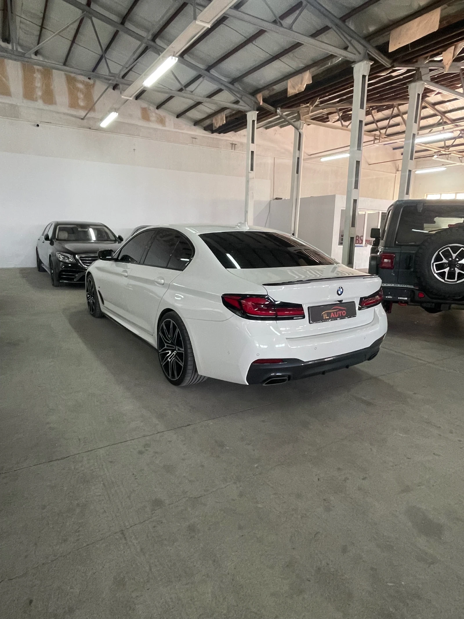 BMW 540 Xdr/M Performance/Facelift/Камера/Подгр/Амбиентно/, снимка 6 - Автомобили и джипове - 55226060