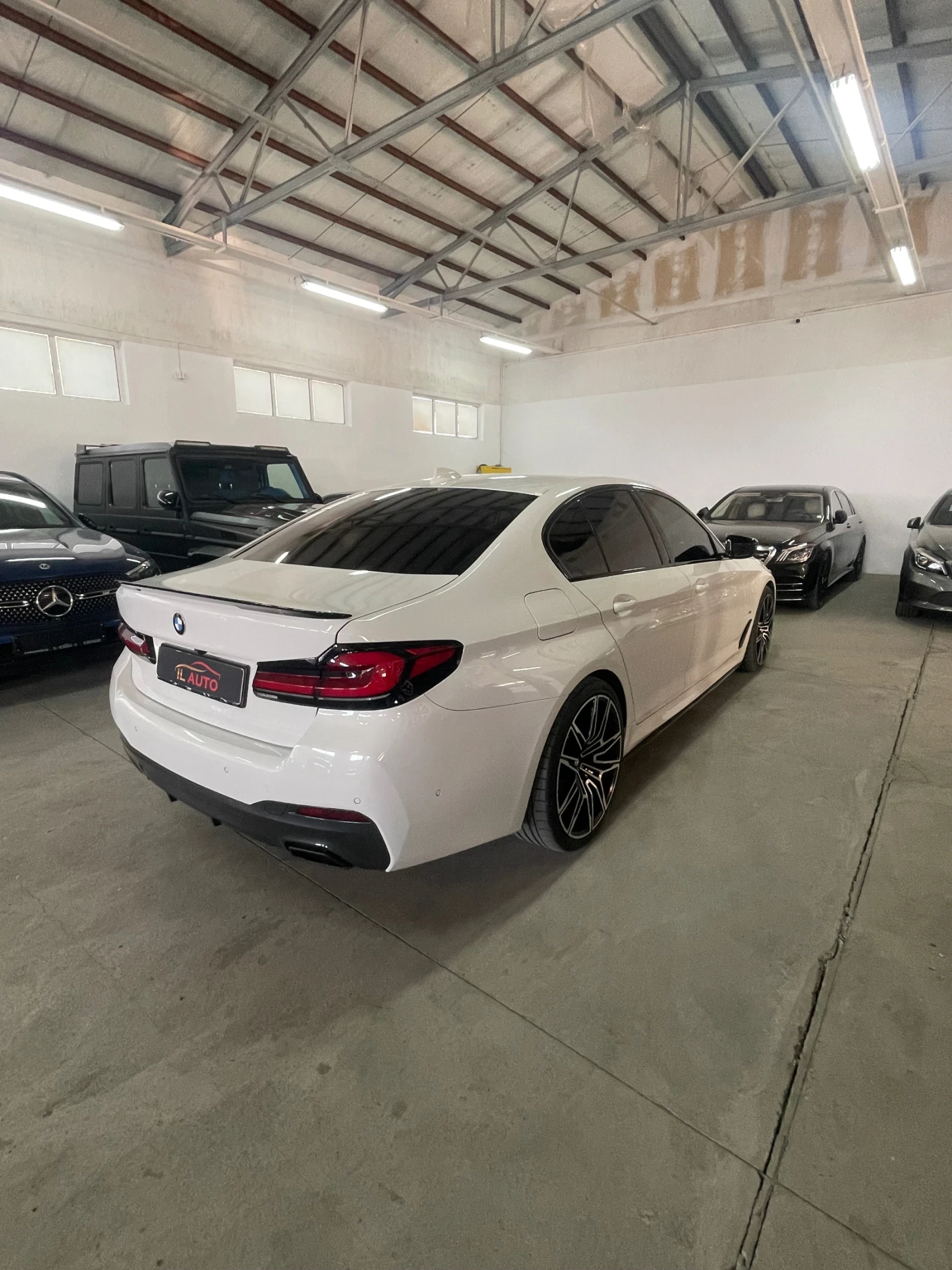 BMW 540 Xdr/M Performance/Facelift/Камера/Подгр/Амбиентно/, снимка 5 - Автомобили и джипове - 55226060