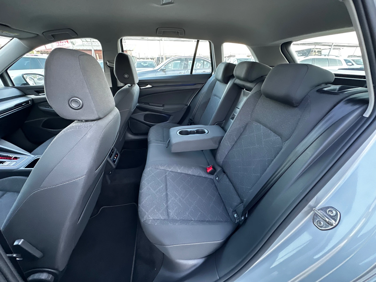 VW Golf 2.0TDI DSG ���� ���� | Mobile.bg � ����������� 14