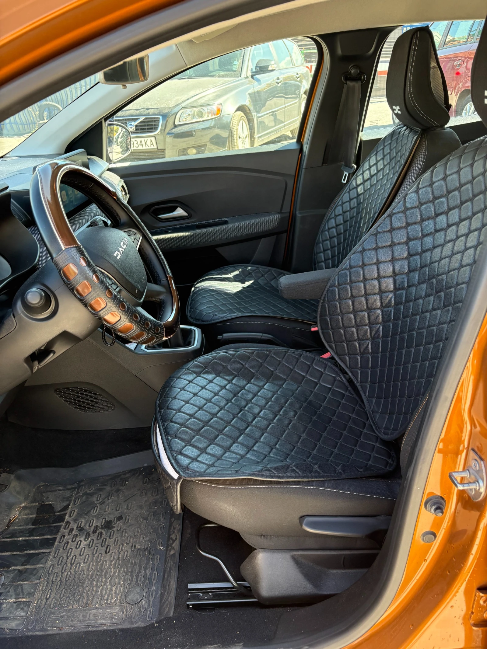 Dacia Sandero Stepway, снимка 6 - Автомобили и джипове - 56452590
