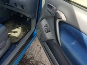 Toyota Rav4 3-БРОЯ 4X4, снимка 8