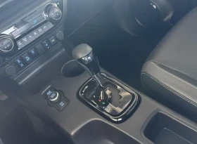 Toyota Hilux 4×4 Double Cab Invincible = NEW = Гаранция, снимка 7