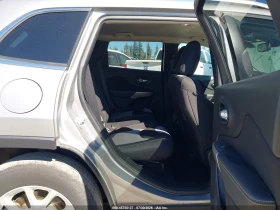 Jeep Cherokee | Mobile.bg � ����� ������ 15