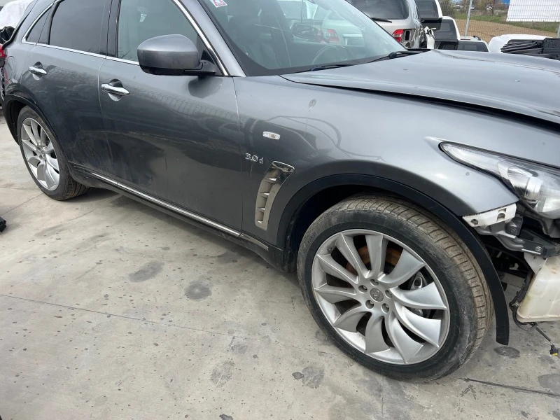 Infiniti QX70 QX70 S-3.0 d, снимка 2 - Автомобили и джипове - 44966760