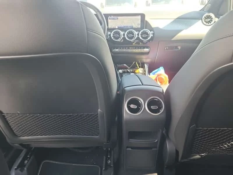 Mercedes-Benz GLA 250 4MATIC * ПАНОРАМА * CARFAX * , снимка 16 - Автомобили и джипове - 55752639