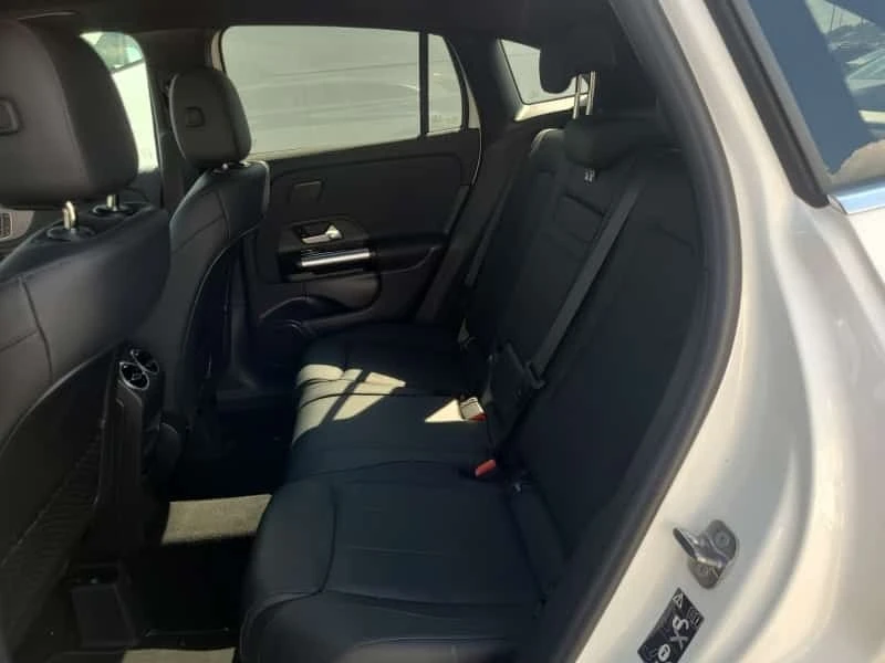 Mercedes-Benz GLA 250 4MATIC * ПАНОРАМА * CARFAX * , снимка 13 - Автомобили и джипове - 55752639