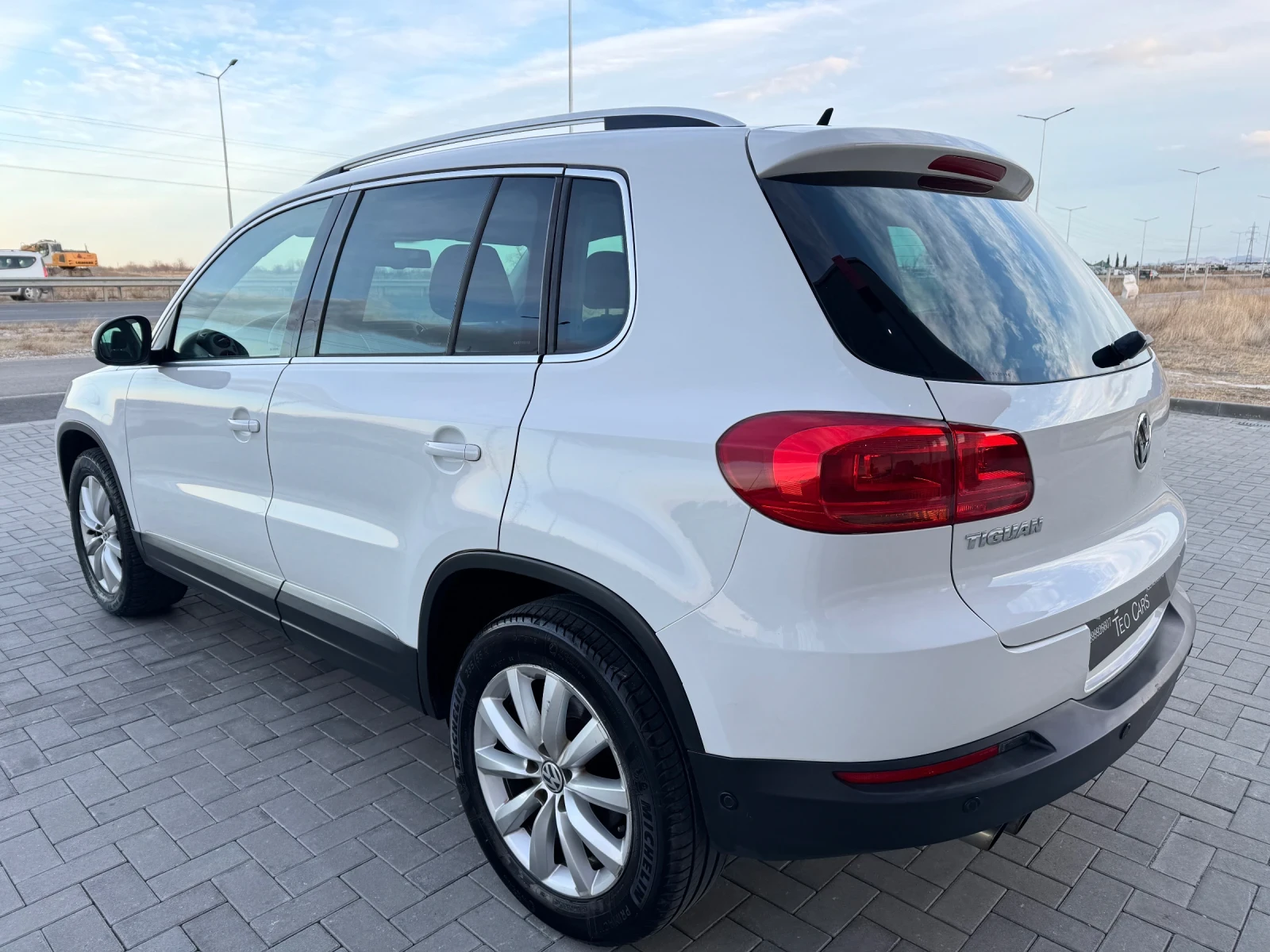 VW Tiguan 2.0 TDI 140к.с HIGHLINE / FACELIFT / NAVI  - изображение 5